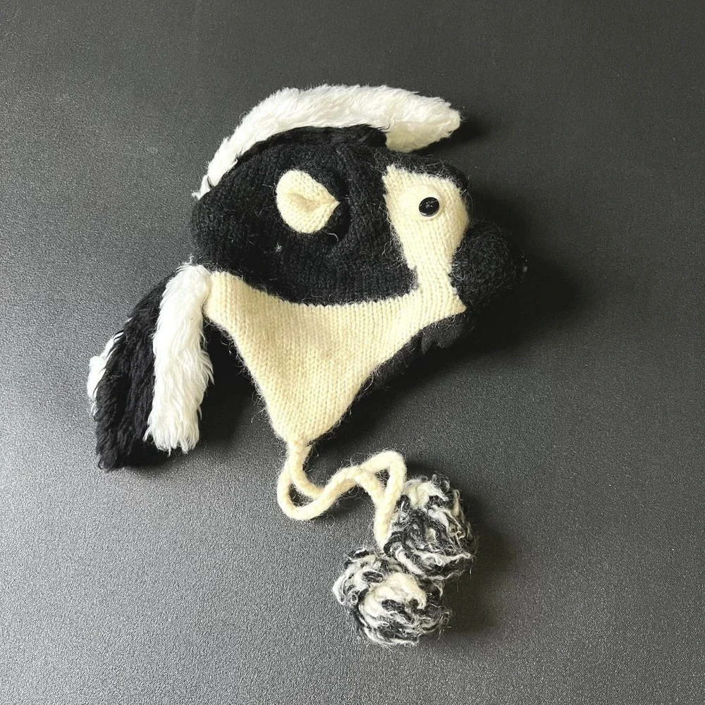 DeLux Kids Skunk Trapper Hat Wool Blend Fleece Lined Animal Earflap Black White